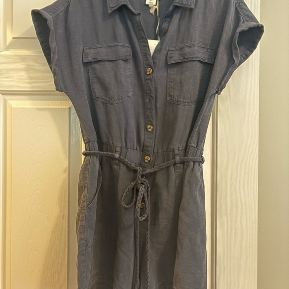 Casual navy Button-Up Romper - Picture 1 of 3